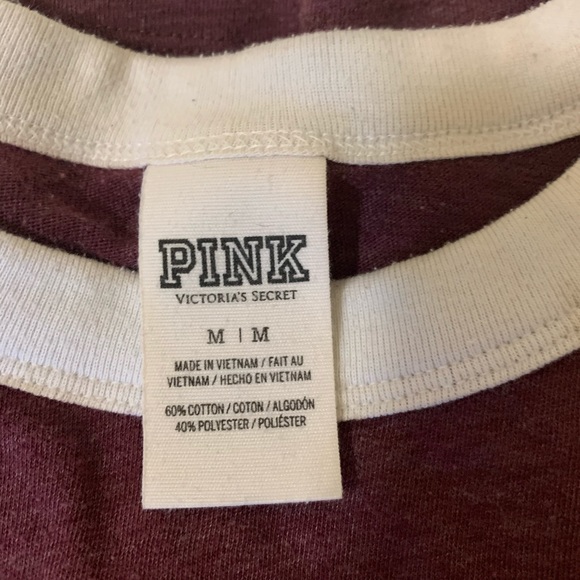 a tee shirt - Picture 2 of 3